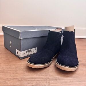 ❌SOLD❌Jacadi Kids Navy Suede Zip Booties